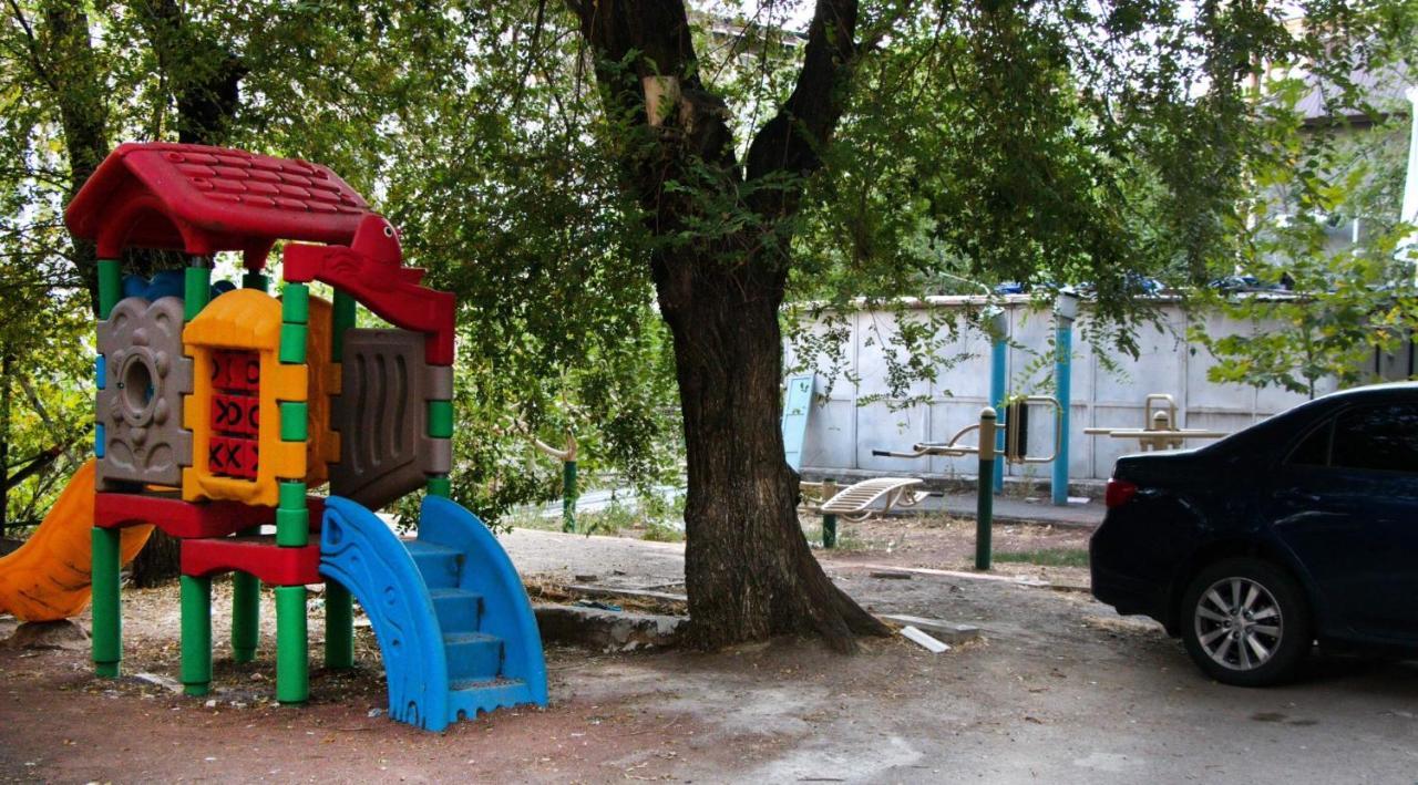 יירבאן Apartment On Saryan 24 מראה חיצוני תמונה